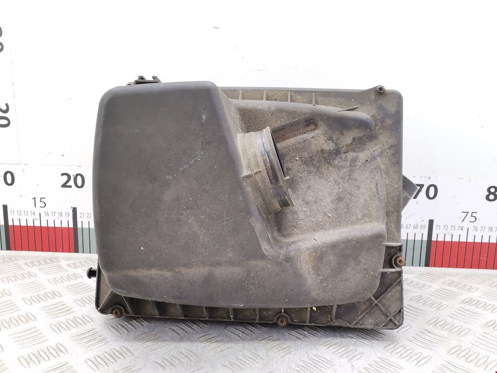 Корпус воздушного фильтра Opel Astra H (2004-2014)