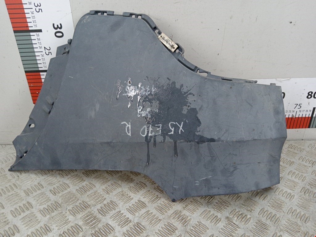 Накладка (клык) бампера правый BMW X5 (E70) (2006-2013)