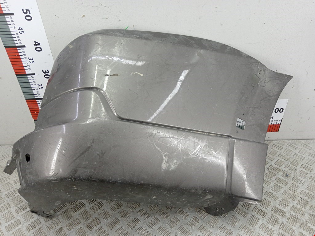 Накладка (клык) бампера правый Mitsubishi Pajero 4 (2006-2021)