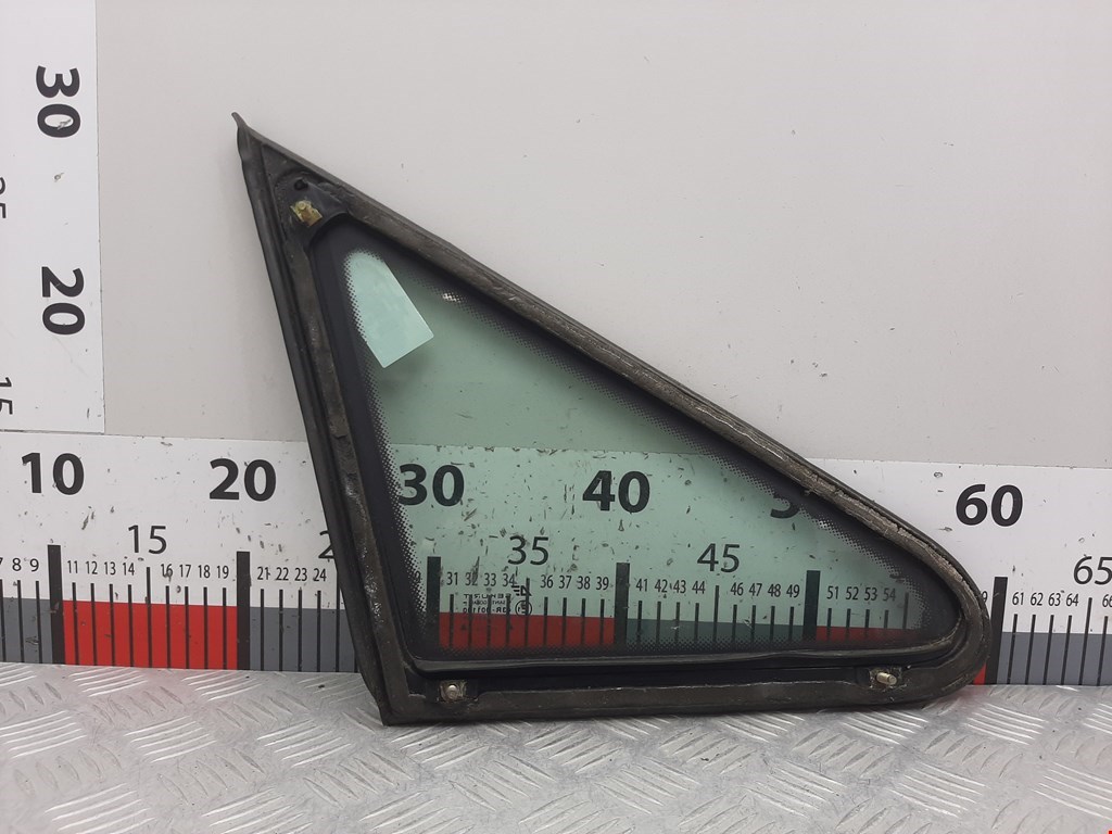 Стекло кузовное глухое левое SEAT Alhambra 1996-2010