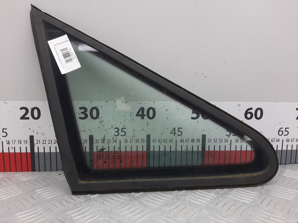 Стекло кузовное глухое правое SEAT Alhambra 1996-2010