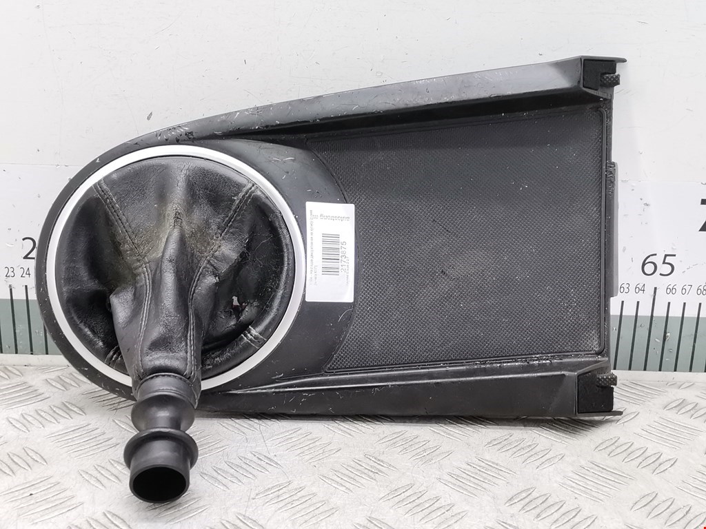 Накладка декоративная на кулису (рамка рычага КПП) Hyundai Coupe 2 (2002-2009)