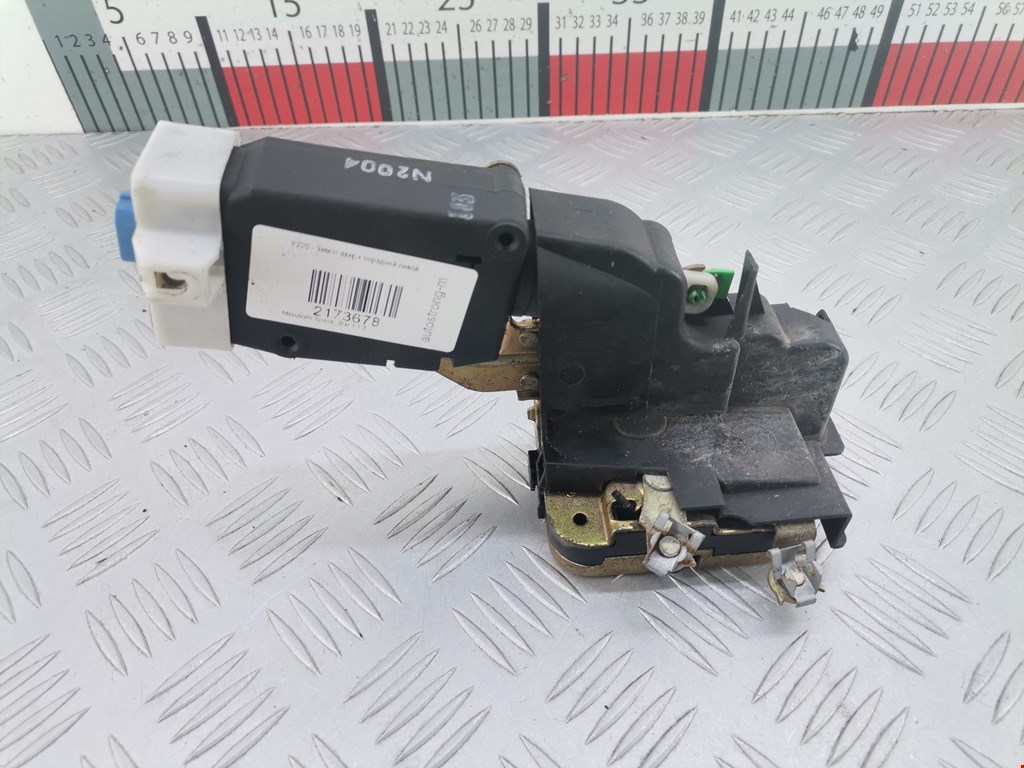 Замок двери передней левой MITSUBISHI Space Star 1999-2006