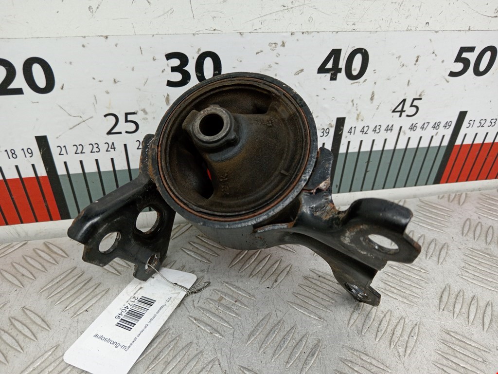 Подушка (опора) крепления двигателя Mitsubishi Lancer 10 (2007-2017)