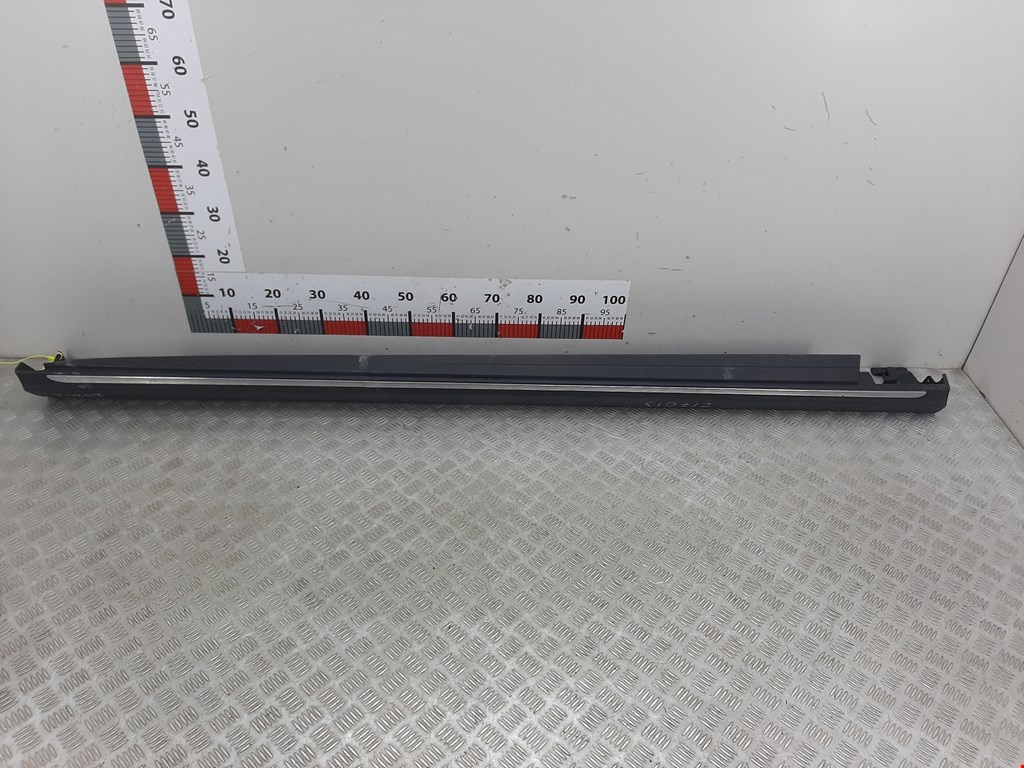 Накладка декоративная на порог правая Mercedes GL-Class (X166) (2012-2016)