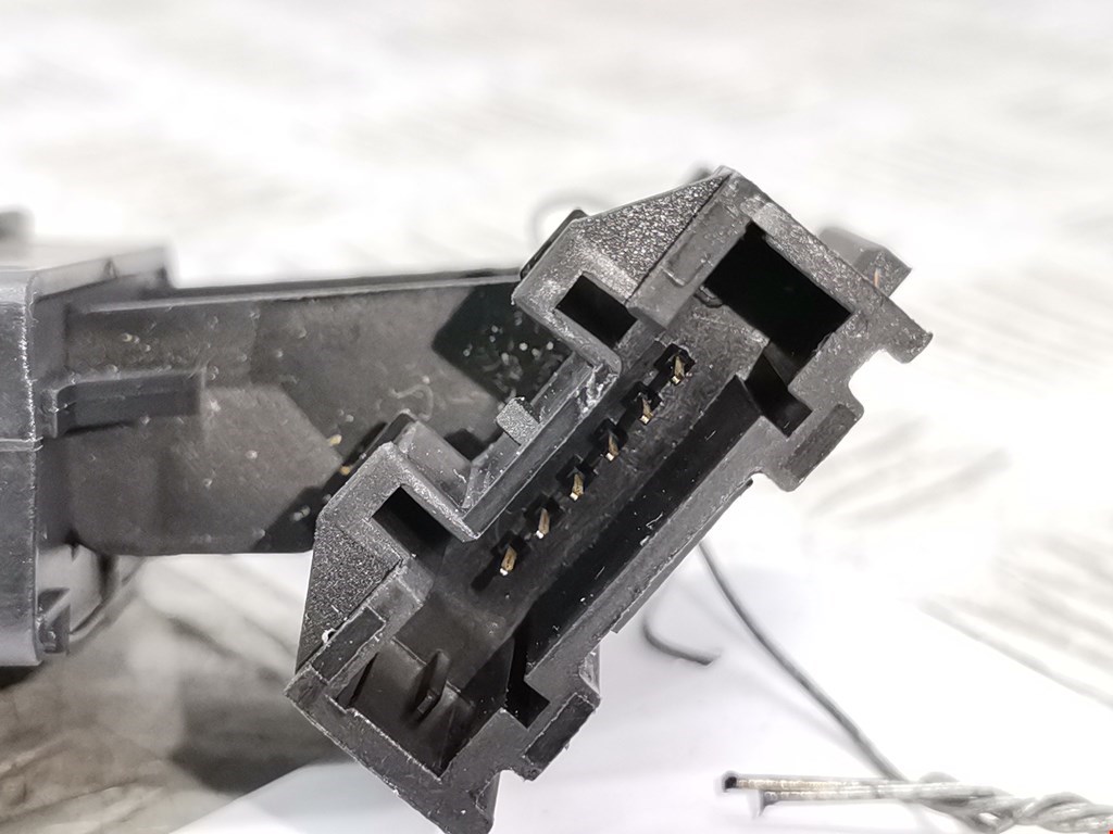 Переключатель подрулевой управления магнитолой RENAULT Megane II 2002-2009