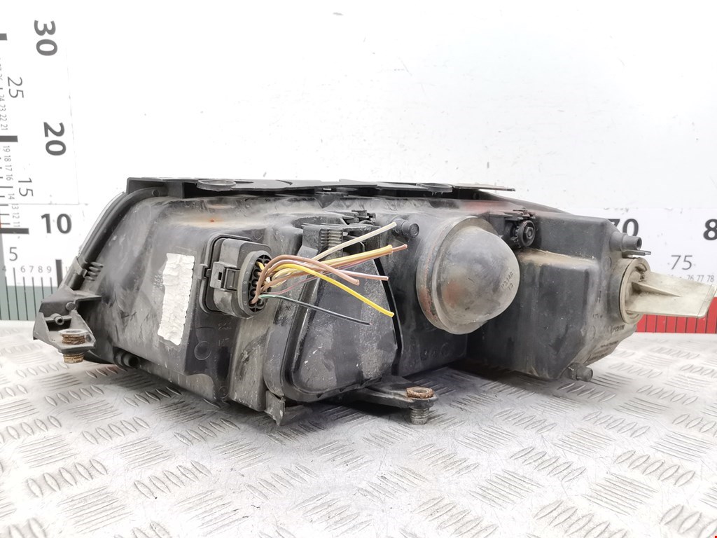 Фара правая VOLKSWAGEN Passat B5 1997-2005