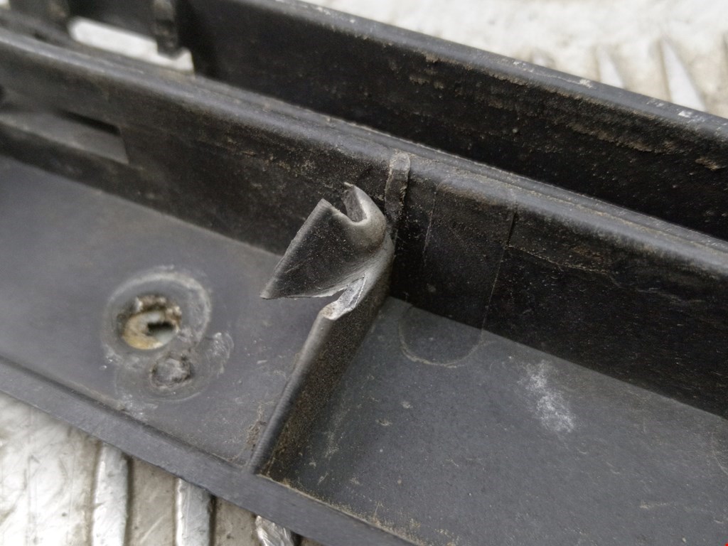 Кронштейн заднего бампера левый правый OPEL Omega B 1994-2004