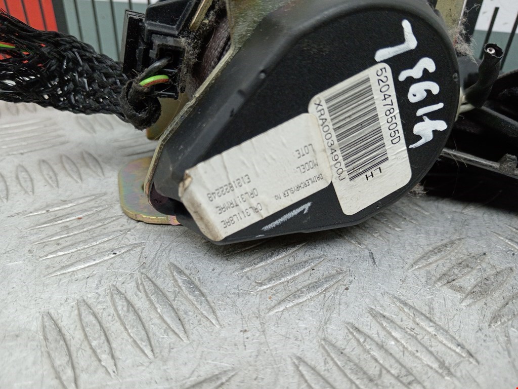 Ремень безопасности передний левый CHRYSLER PT Cruser 2000-2010