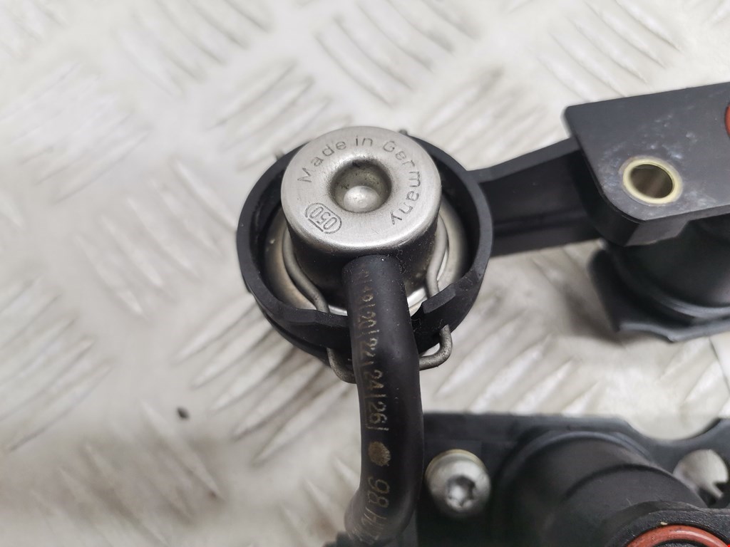 Рампа топливная (рейка) RENAULT Espace 1997-2003