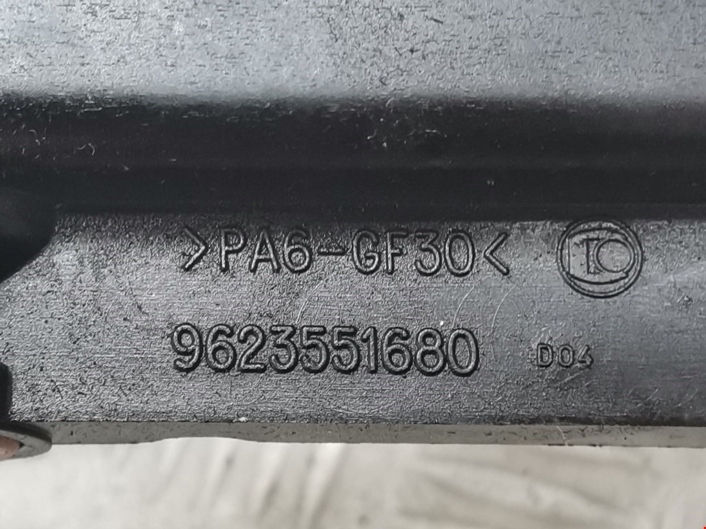 Рампа топливная (рейка) RENAULT Espace 1997-2003