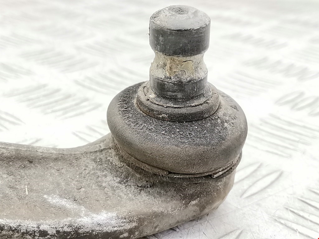 Рычаг передний правый AUDI A6 C5 1997-2004