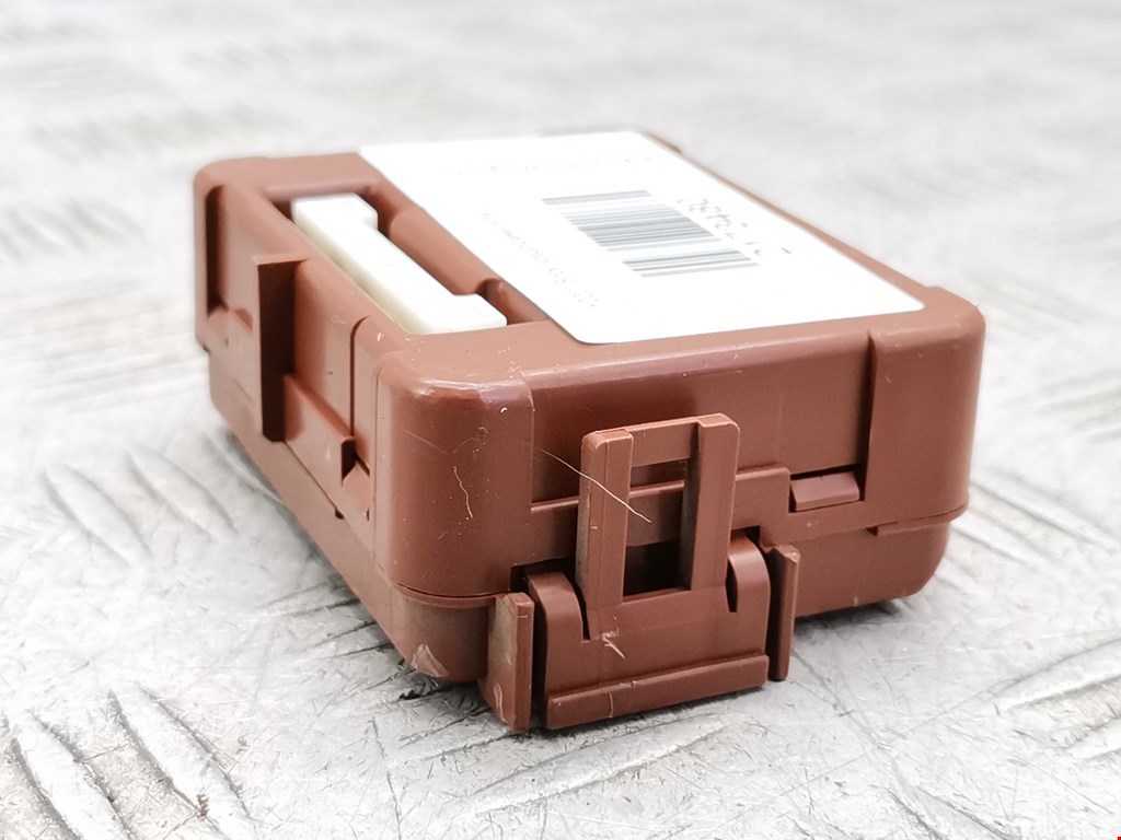 Датчик уровня в бачок омывателя MITSUBISHI Space Star 1999-2006