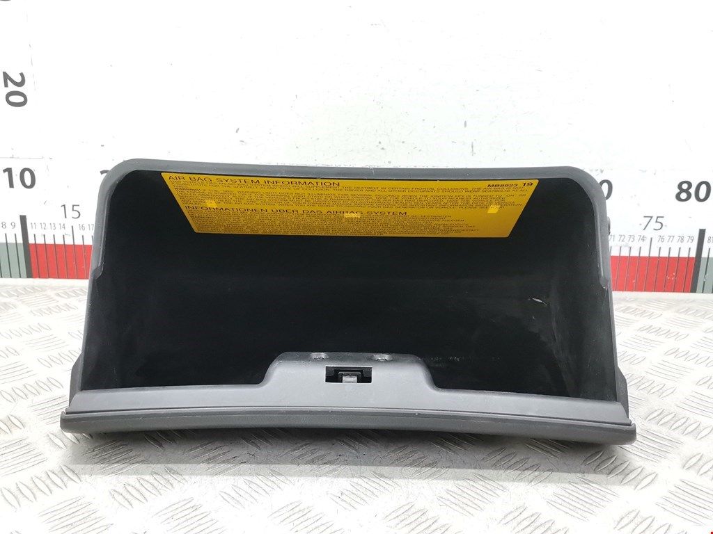 Бардачок MITSUBISHI Space Star 1999-2006