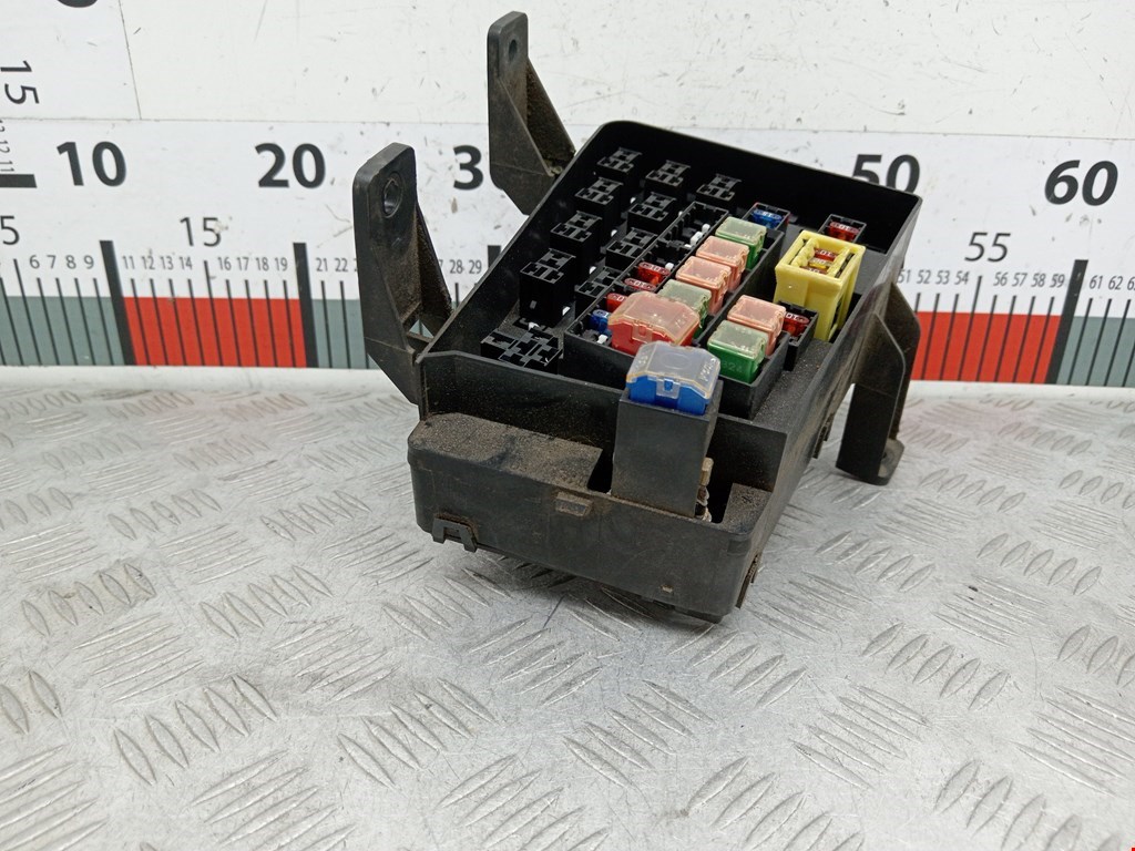 Датчик уровня в бачок омывателя MITSUBISHI Space Star 1999-2006