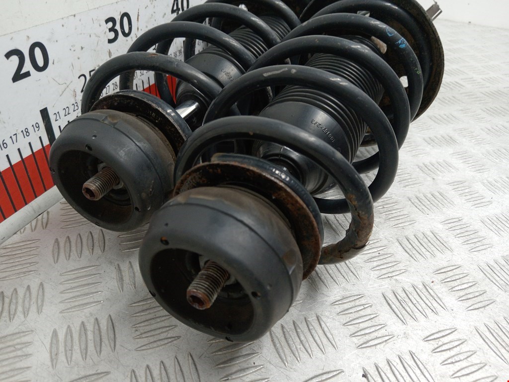 Амортизатор передний правый SKODA Octavia A4 1U- 1997-2010