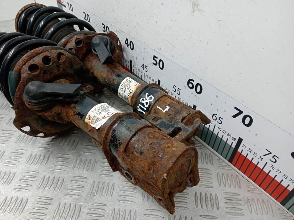 Амортизатор передний левый OPEL Astra H/Family 2004-2015