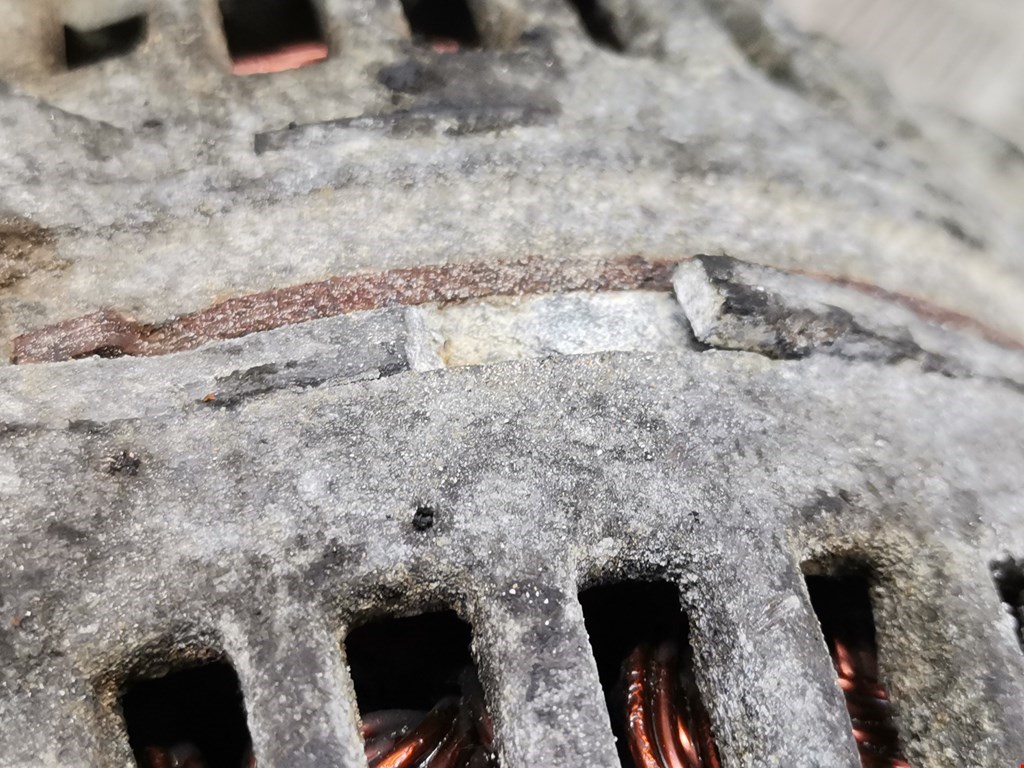 Генератор CHRYSLER PT Cruser 2000-2010