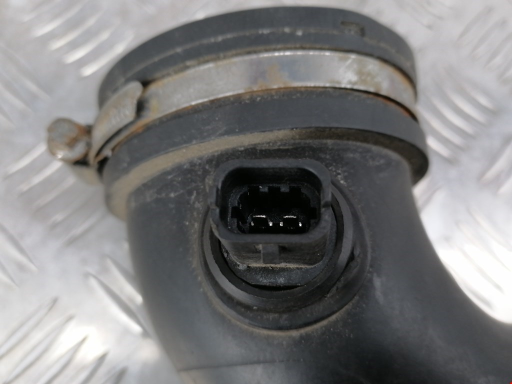 Патрубок воздушного фильтра OPEL Omega B 1994-2004