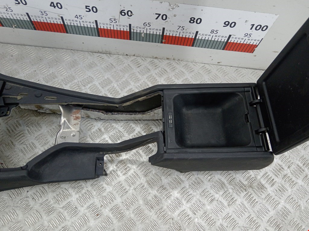 Подлокотник в салон BMW 5er 5 серия E39 1995-2004