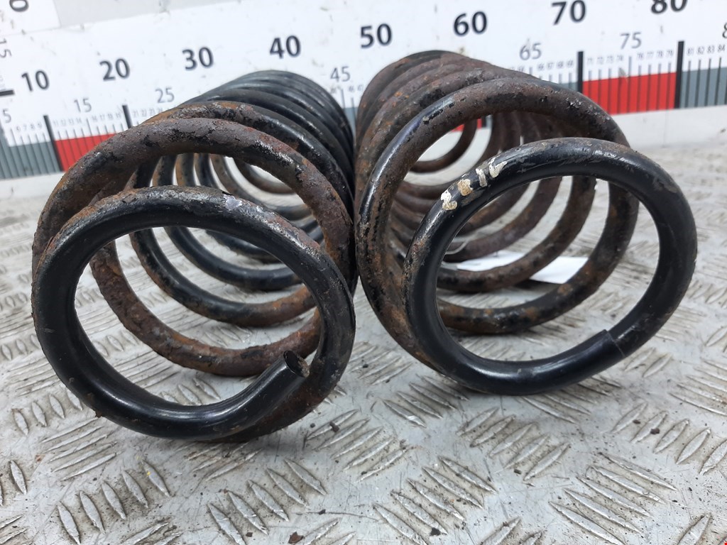 Пружина задняя левая/правая CHRYSLER PT Cruser 2000-2010