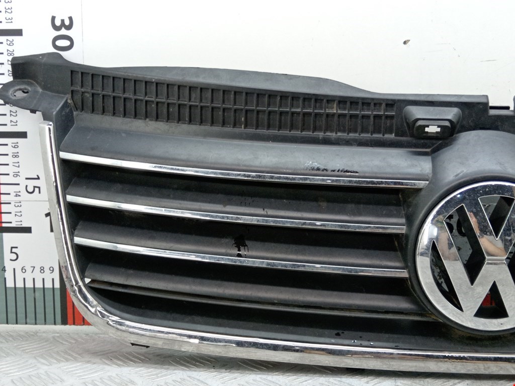 Решетка радиатора VOLKSWAGEN Passat B5 1997-2005