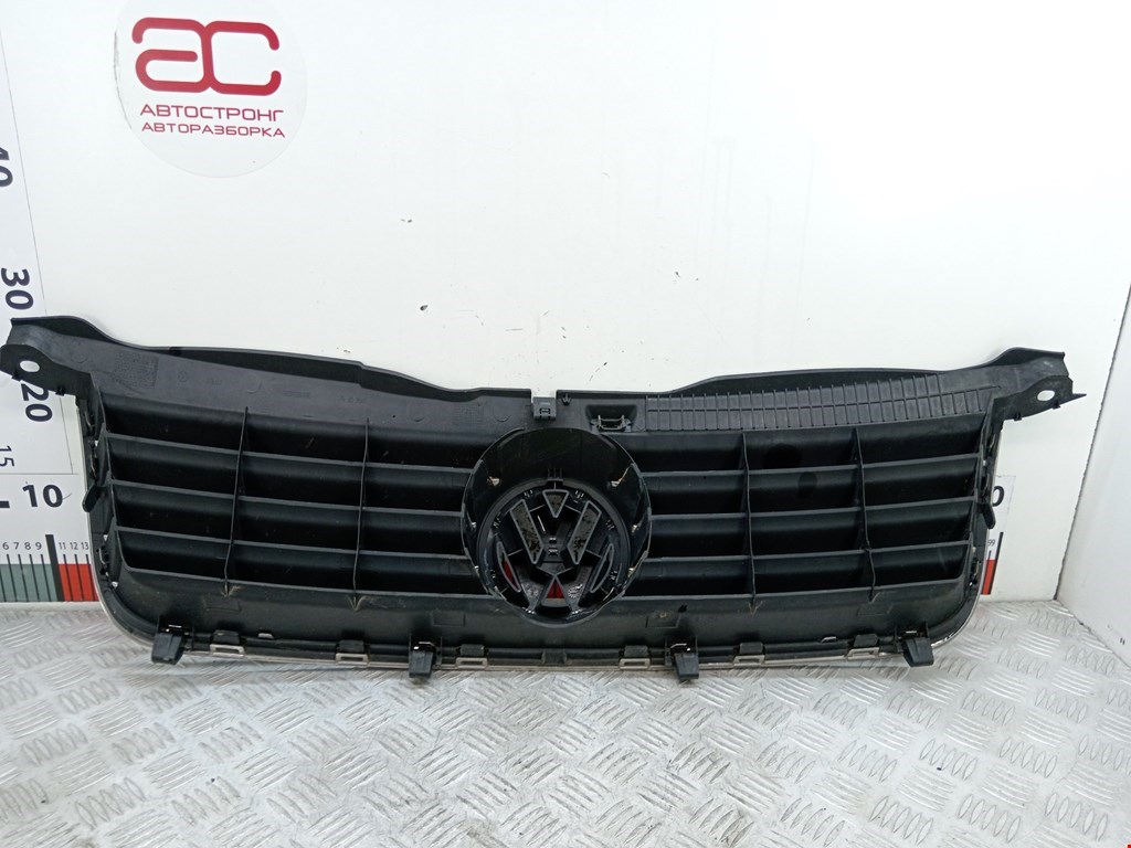 Решетка радиатора VOLKSWAGEN Passat B5 1997-2005