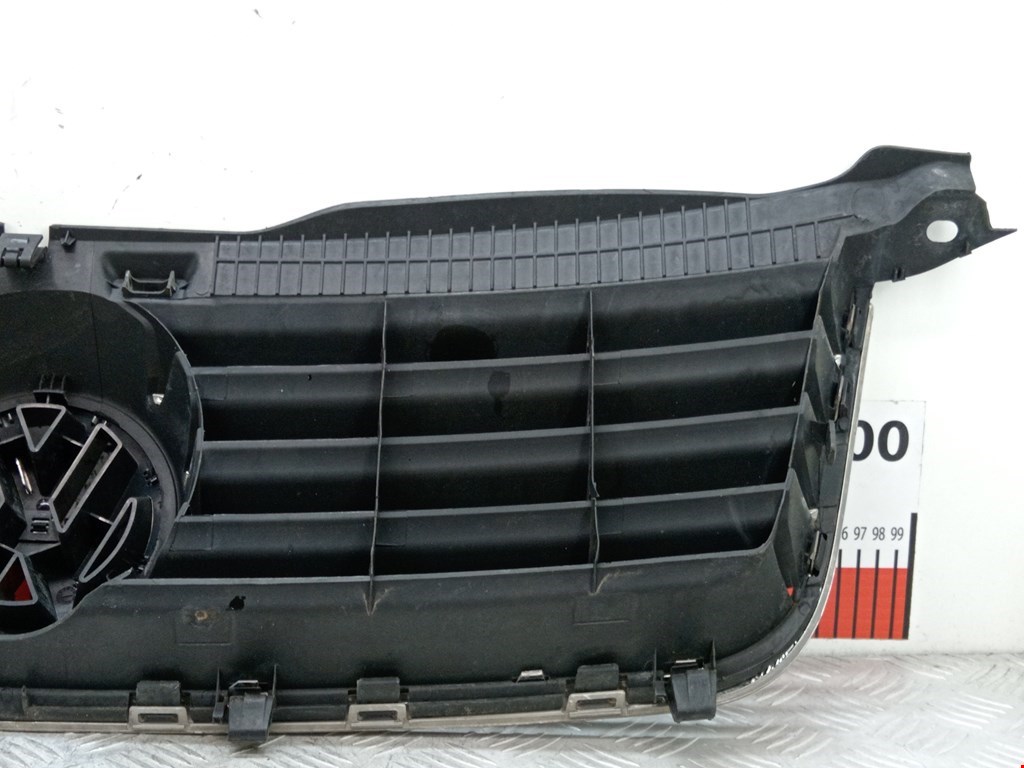 Решетка радиатора VOLKSWAGEN Passat B5 1997-2005