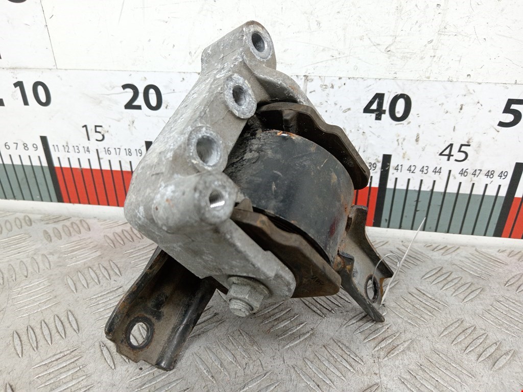 Подушка (опора) крепления КПП Mitsubishi Lancer 10 (2007-2017)