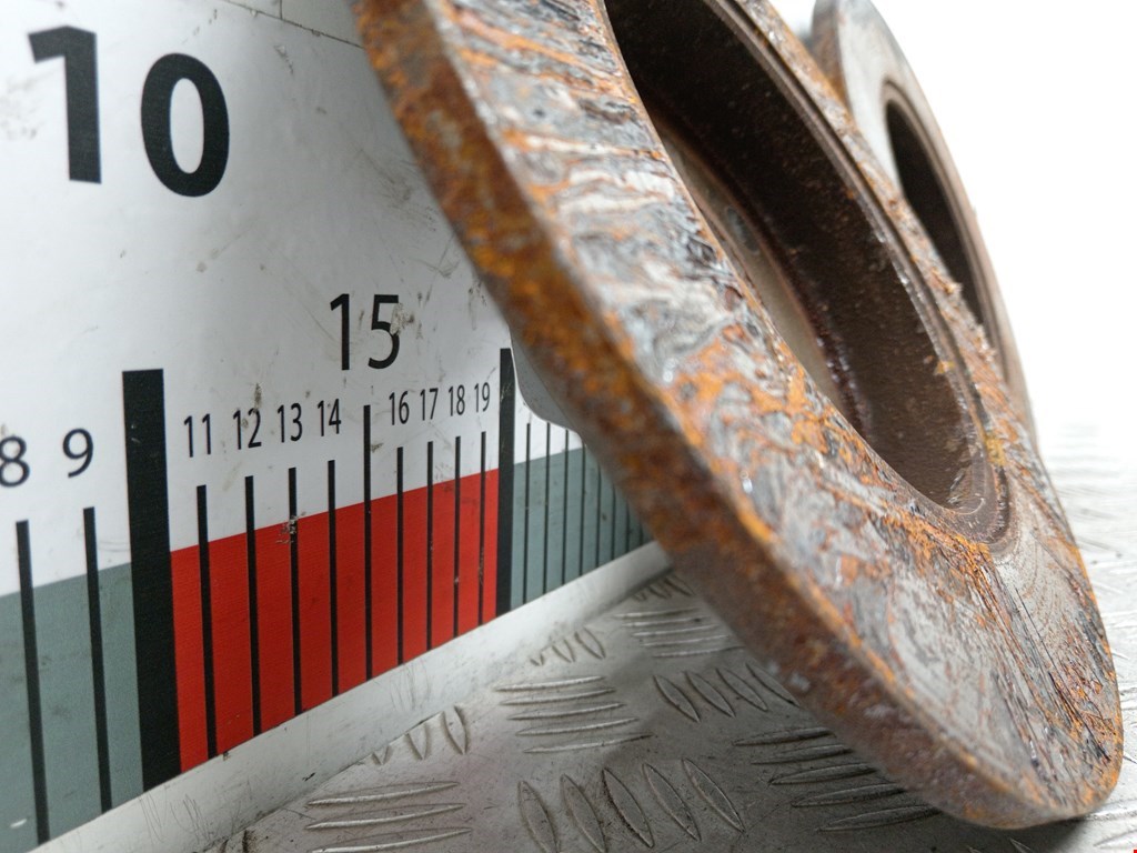 Диск тормозной задний AUDI A4 B6 2001-2005