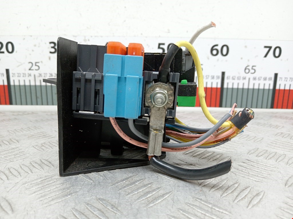 Датчик уровня в бачок омывателя CITROEN C8 2002-2014