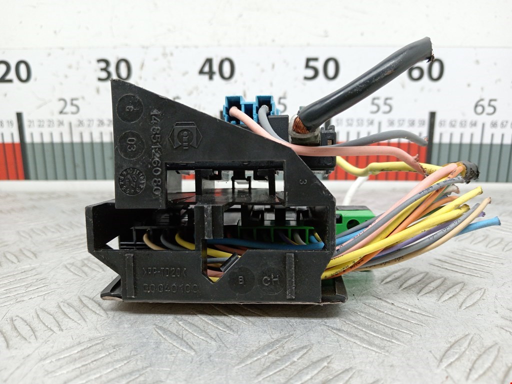 Датчик уровня в бачок омывателя CITROEN C8 2002-2014