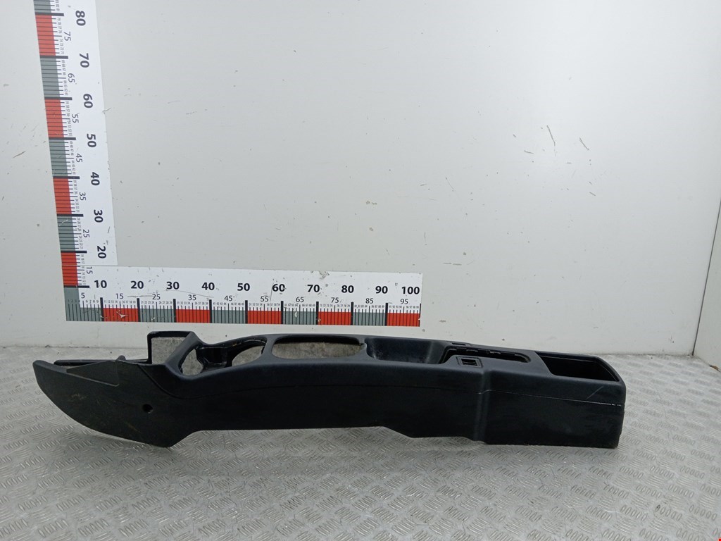 Консоль MITSUBISHI Space Star 1999-2006