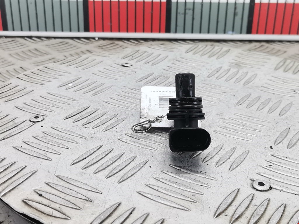 Датчик положения распредвала VOLKSWAGEN Golf IV 1997-2003