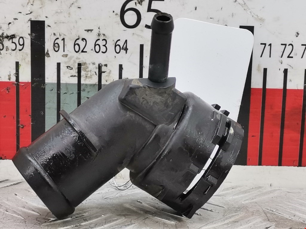 Тройник системы охлаждения VOLKSWAGEN Golf V 2003-2009