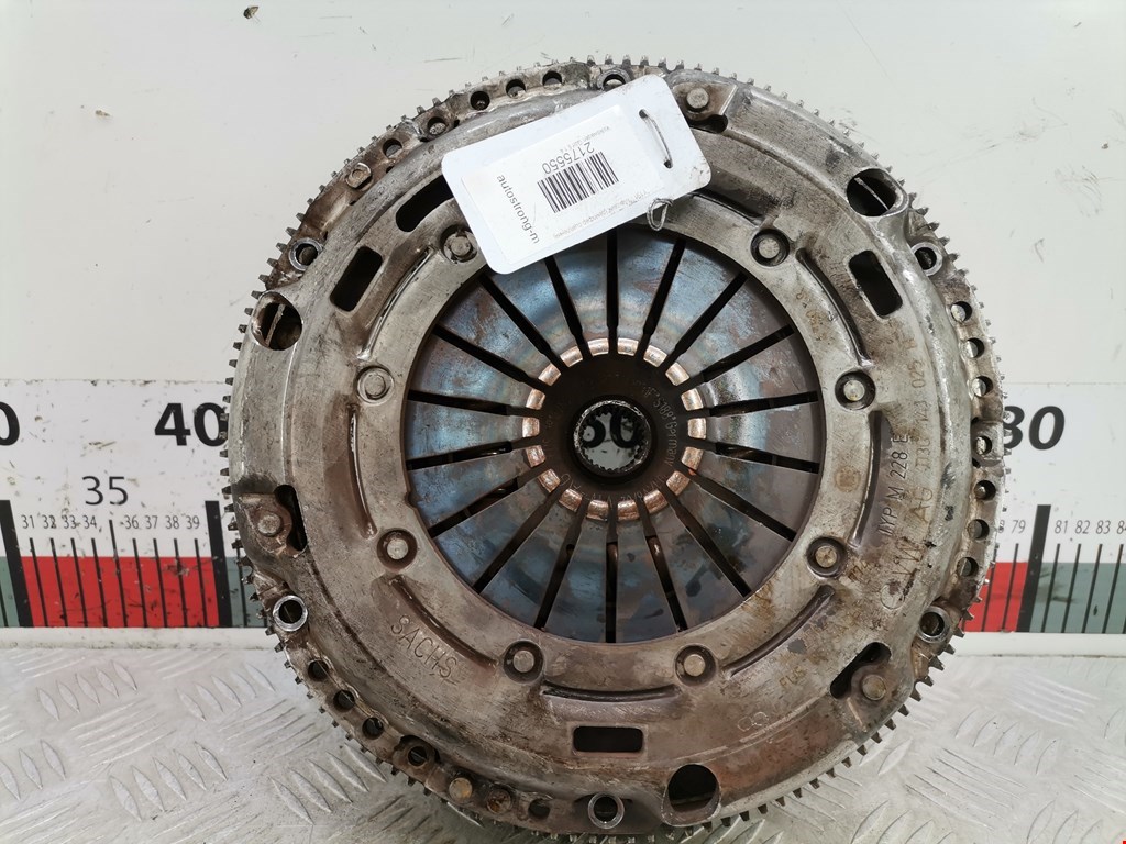 Маховик (демпфер сцепления) VOLKSWAGEN Golf V 2003-2009