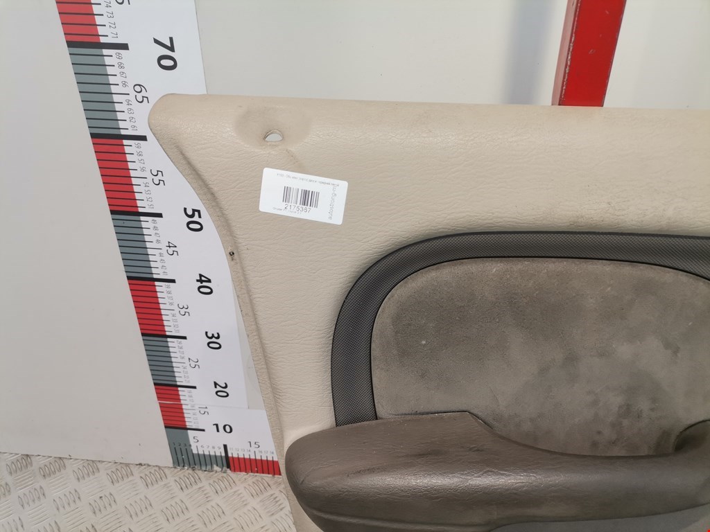 Обшивка двери передняя левая CHRYSLER PT Cruser 2000-2010