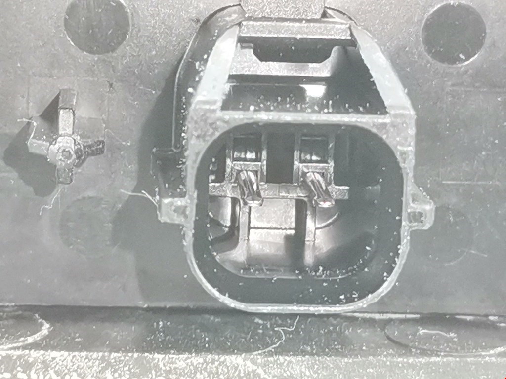 Замок двери задней правой MITSUBISHI Space Star 1999-2006