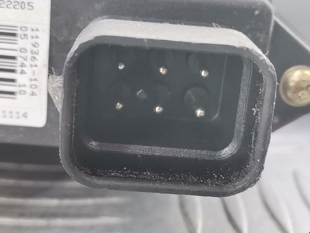 Стеклоподъемник задний правый MITSUBISHI Space Star 1999-2006