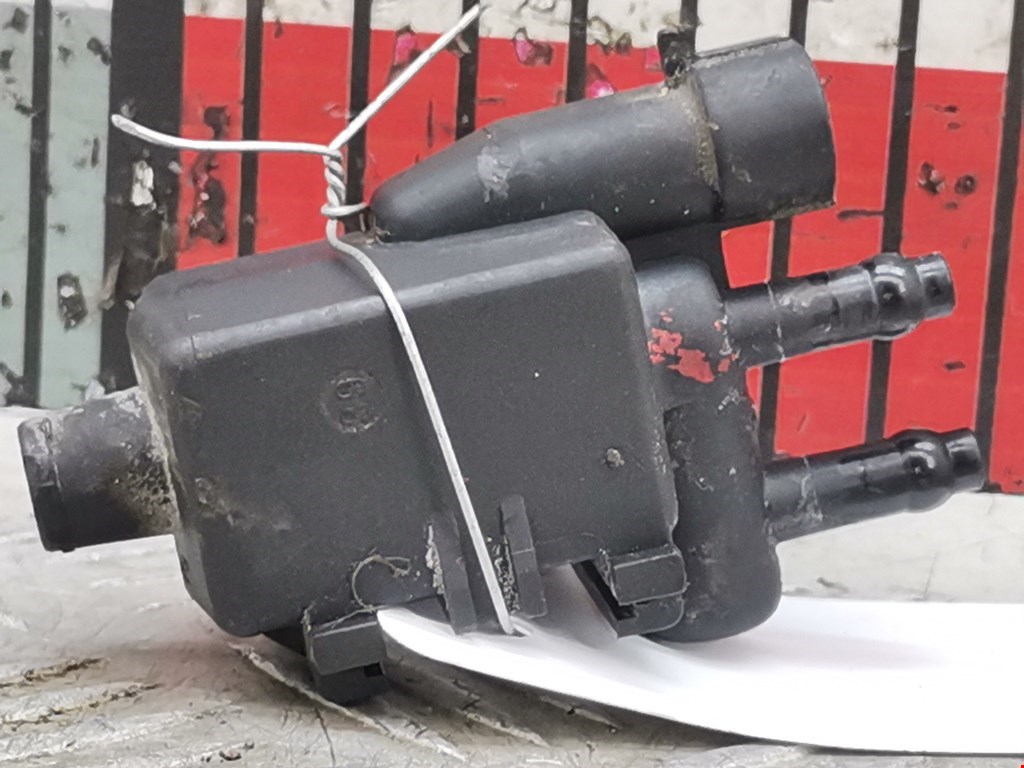 Клапан воздушного фильтра Opel Vectra B (1995-2002)