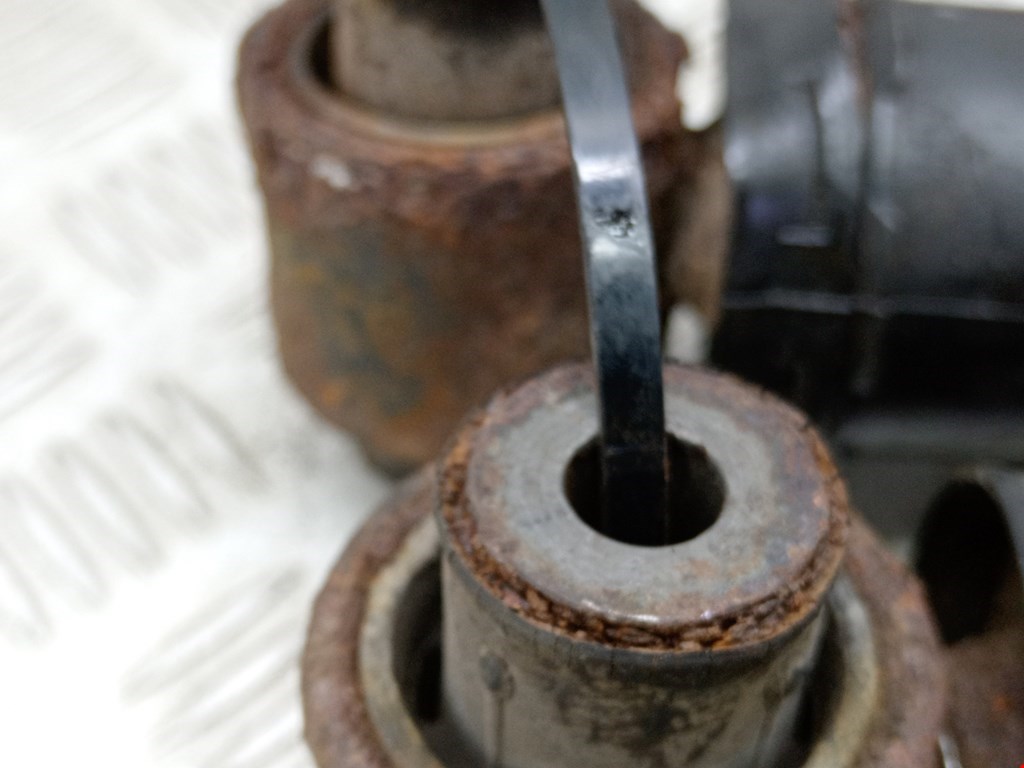 Амортизатор задний правый RENAULT Megane II 2002-2009