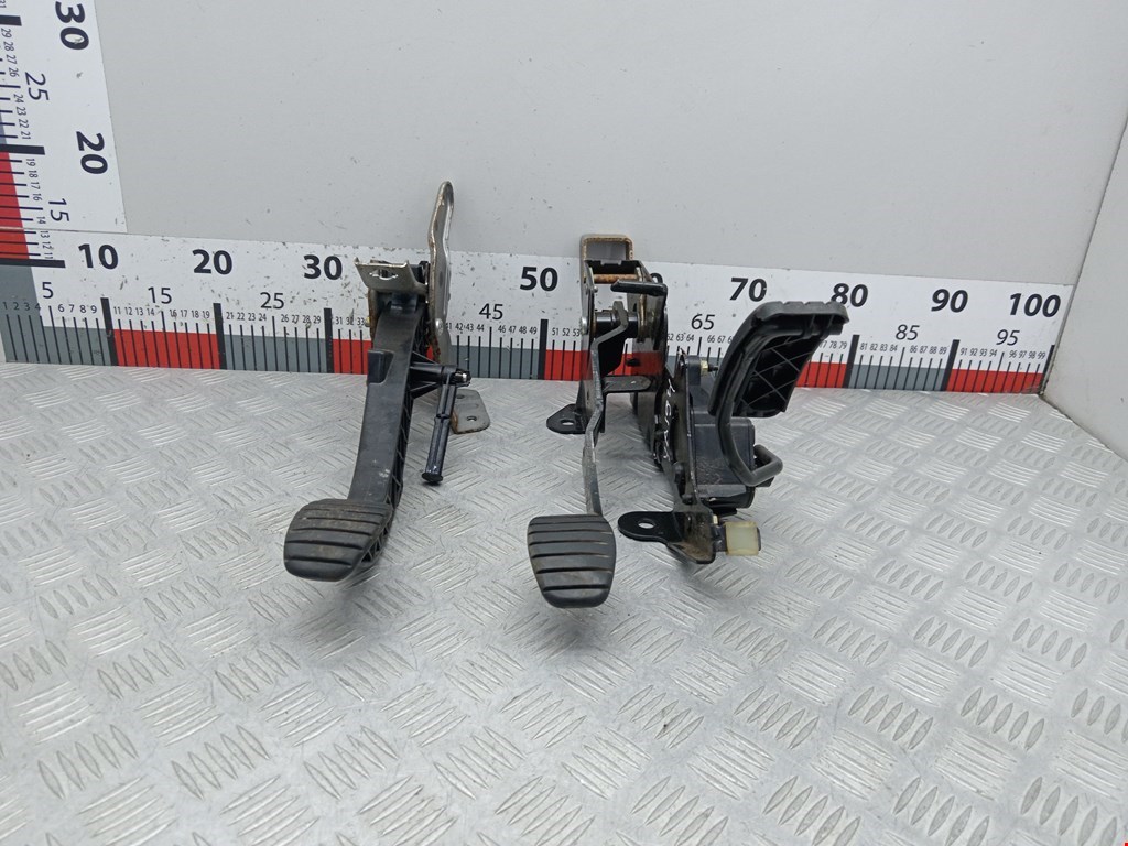 Блок педалей (педальный узел) RENAULT Megane II 2002-2009