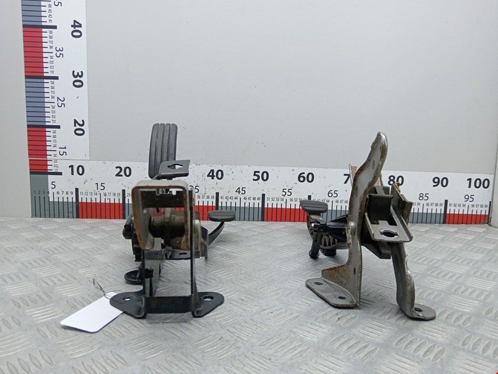 Блок педалей (педальный узел) RENAULT Megane II 2002-2009