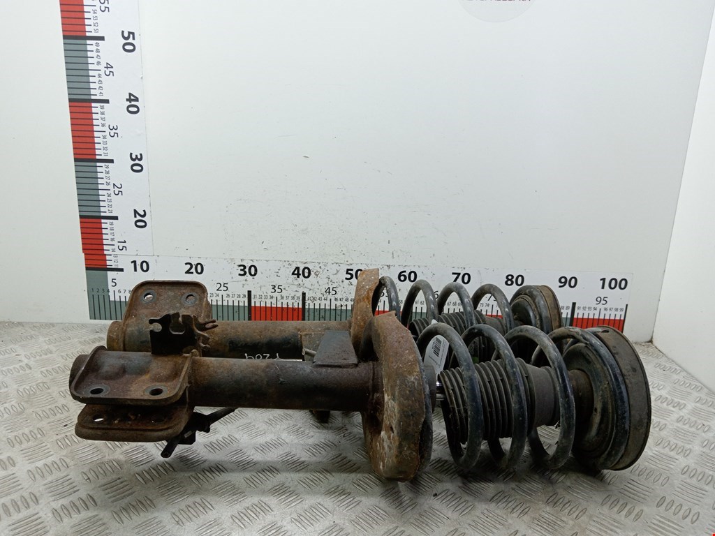 Стойка амортизатора переднего левого Opel Omega B (1994-2004)