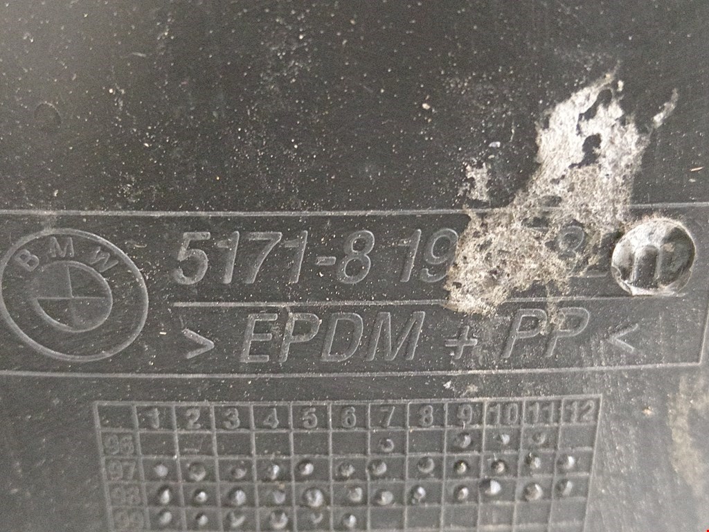 Локер (подкрылок) задний правый BMW 5er 5 серия E39 1995-2004