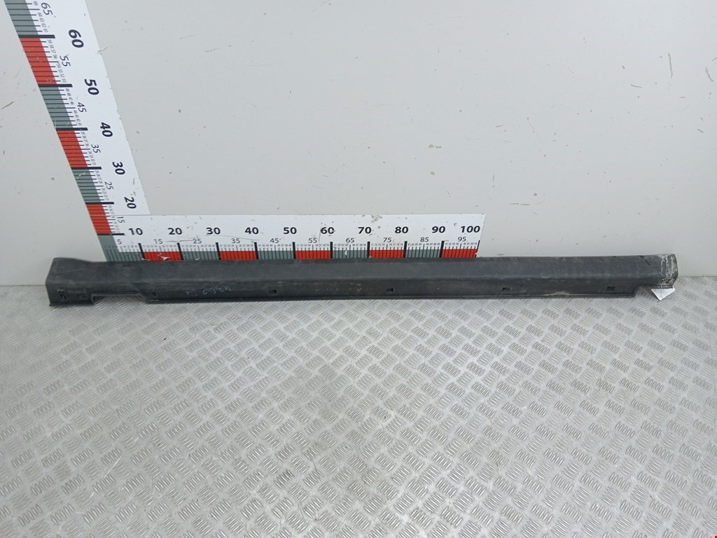 Накладка декоративная на порог правая Hyundai Santa Fe 3 (DM) (2012-2018)