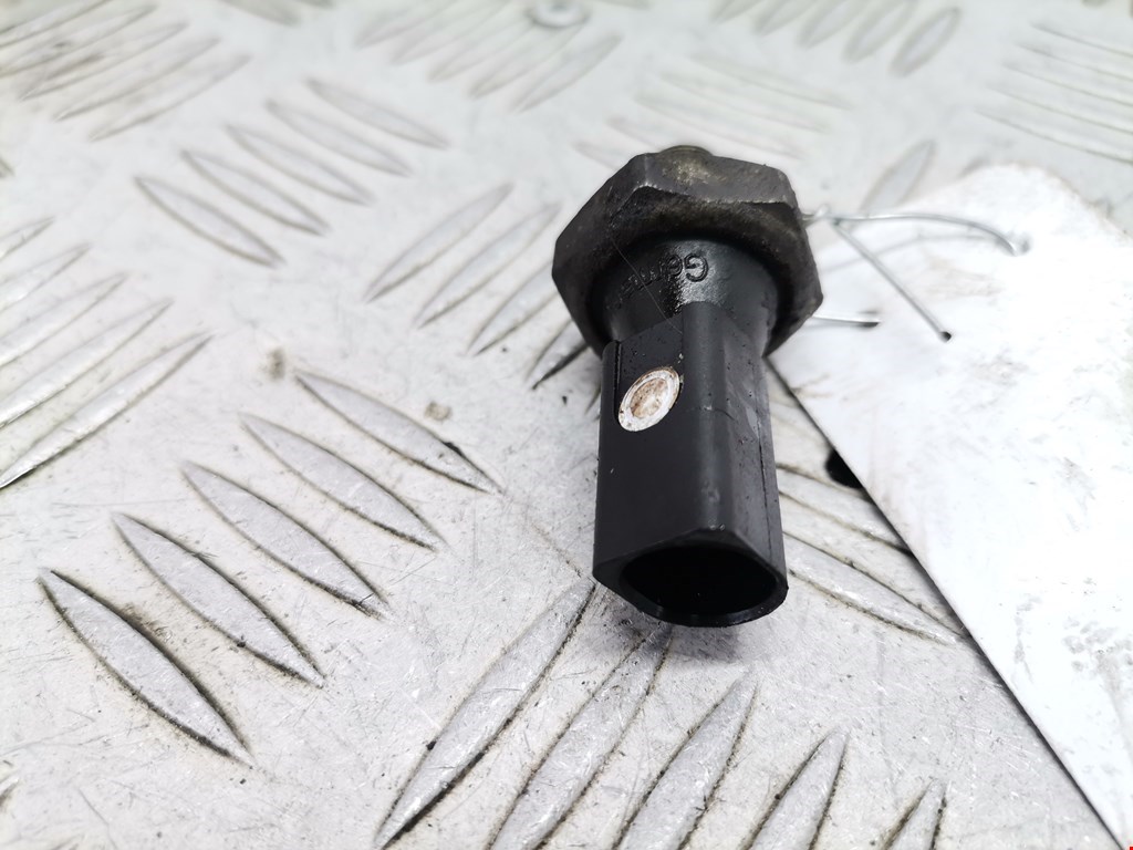 Датчик давления масла VOLKSWAGEN Golf IV 1997-2003