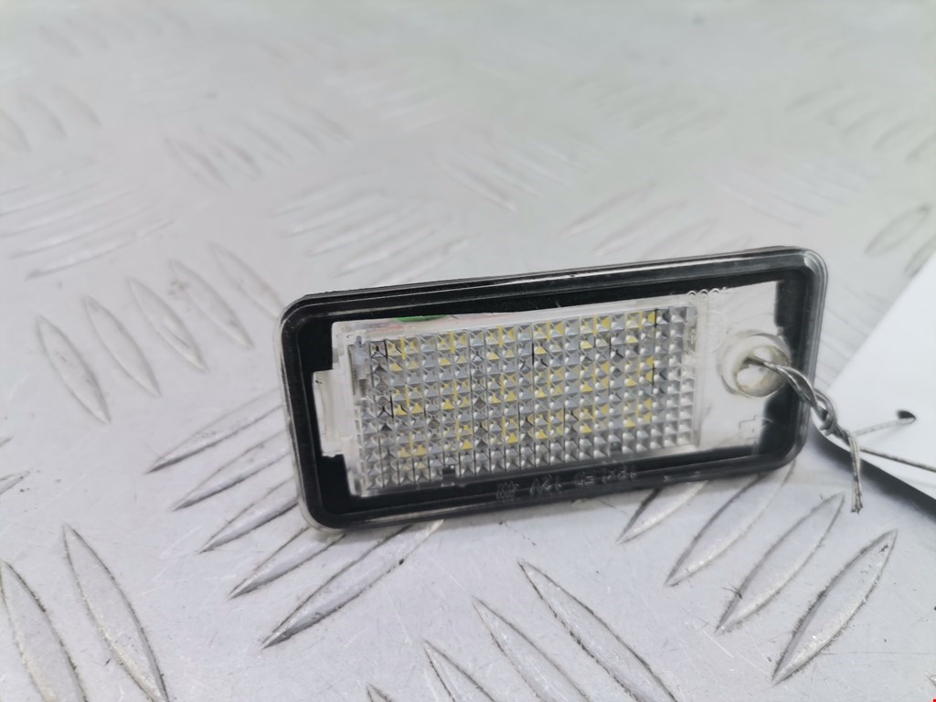 Фонарь подсветки номера AUDI A6 C6 2004-2010