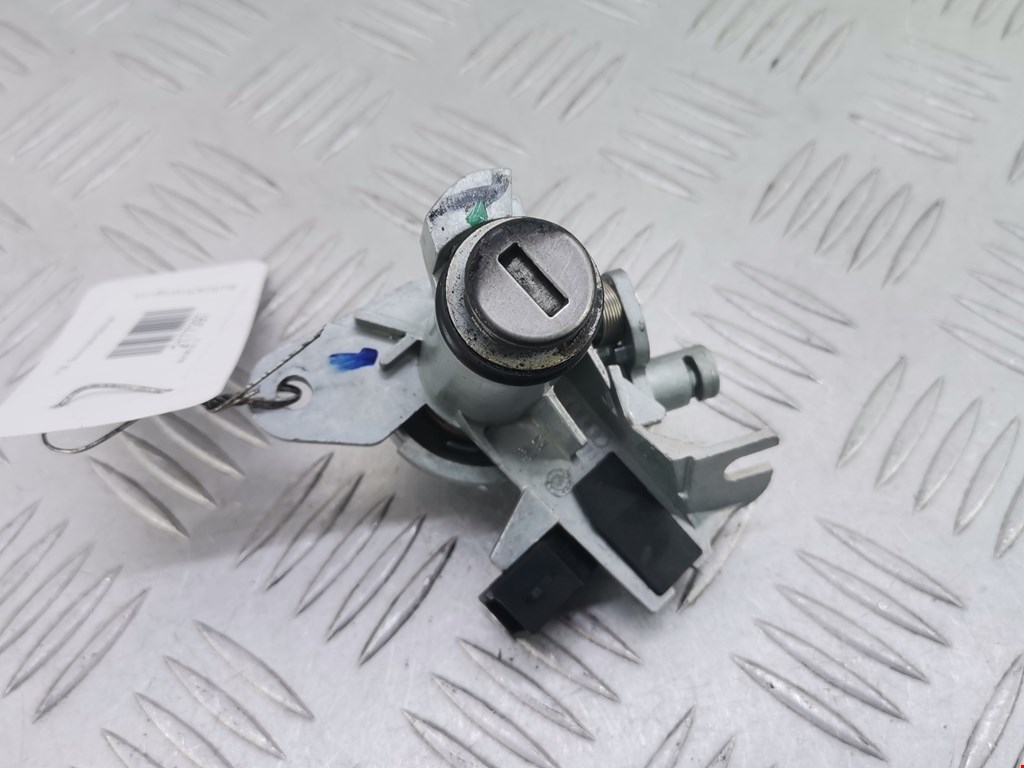 Личинка замка багажника Audi A6 C6 (2004-2011)