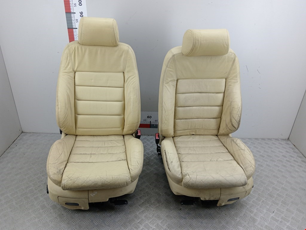 Комплект (К-кт) сидений AUDI A6 C5 1997-2004